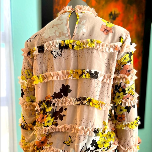 GUESS Baby pink Sheer Floral Embroidered Long Sleeve Blouse. Size M. - Picture 4 of 12